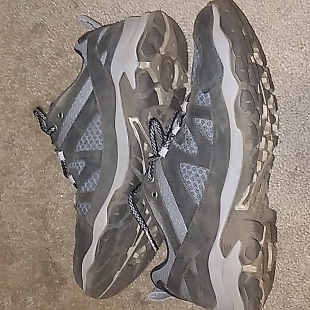Merrell trail shoes - Picture 2 of 9